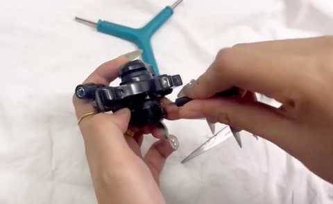 How to Replace the Brake Pads on a KuKirin G3 Electric Scooter