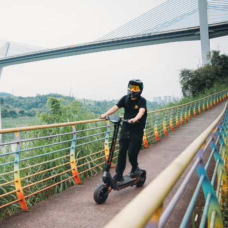 KuKirin G4 2000W Off-Road E-Scooter (Open-box, like new)